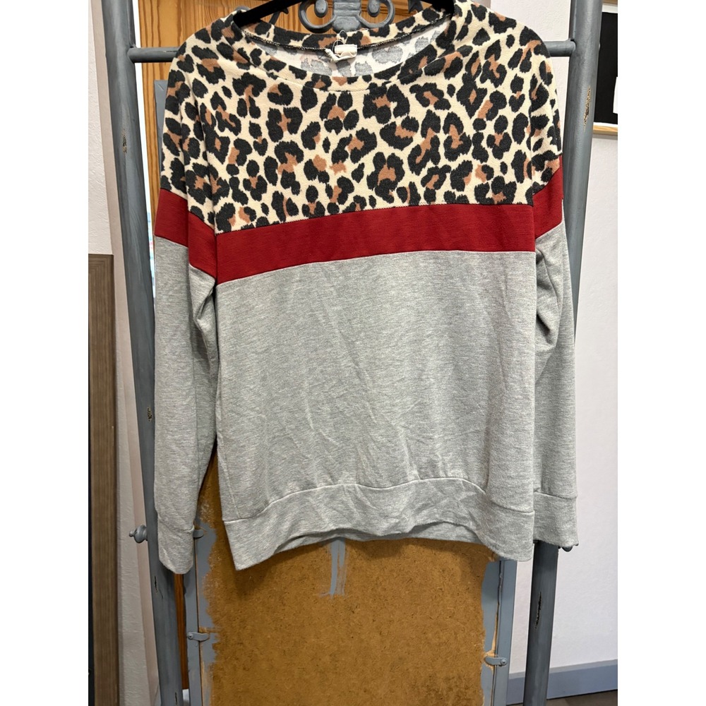 Colorblock Leopard Print Sweatshirt Womens Gray Red Animal Print Pullover Top
